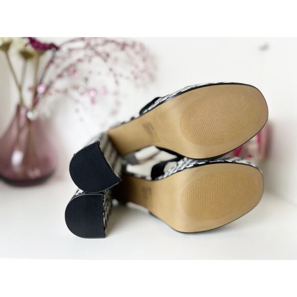 Betsey Johnson Melanni Houndstooth Block Heel Platform Sandal Black White 11 NIB - Picture 10 of 13